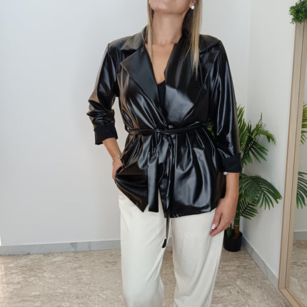 GIACCA SIMILPELLE NERA CON FUSCIACCA