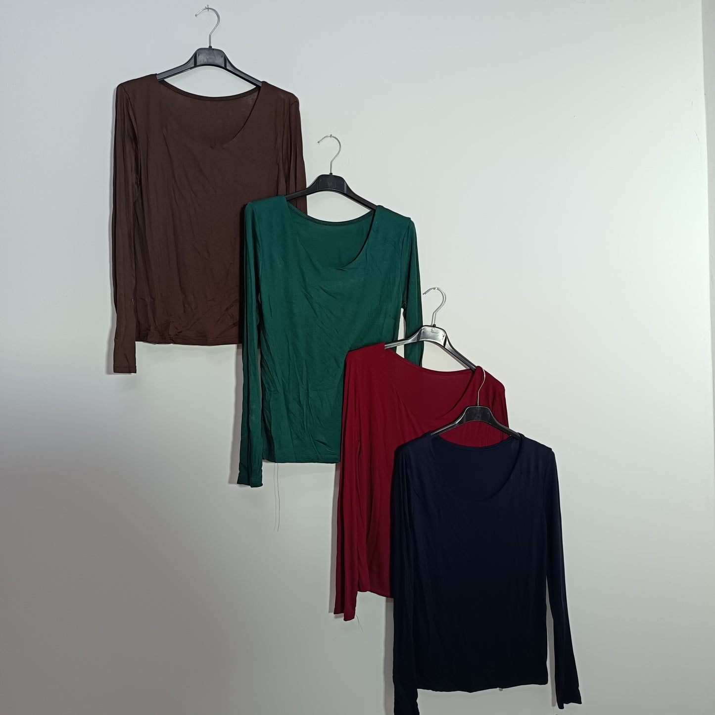 MAGLIA BASIC