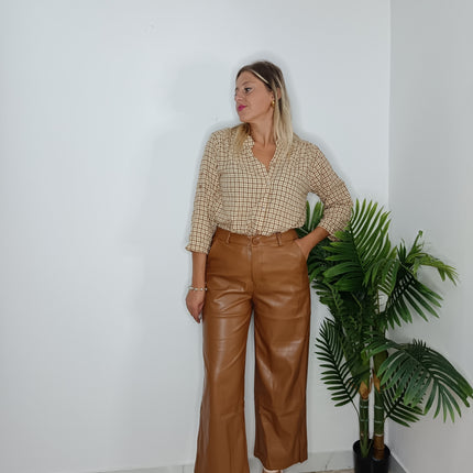 PANTALONI OCRA IN SIMILPELLE